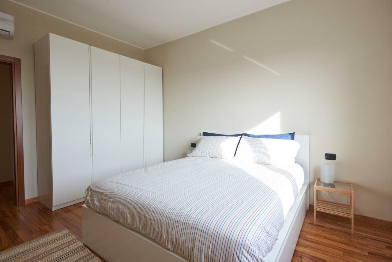 Famagosta 10 Apartment Milan Exterior photo